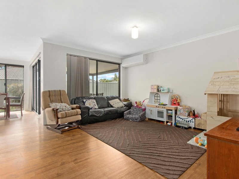 216 Runnymede Gate, Leda WA 6170