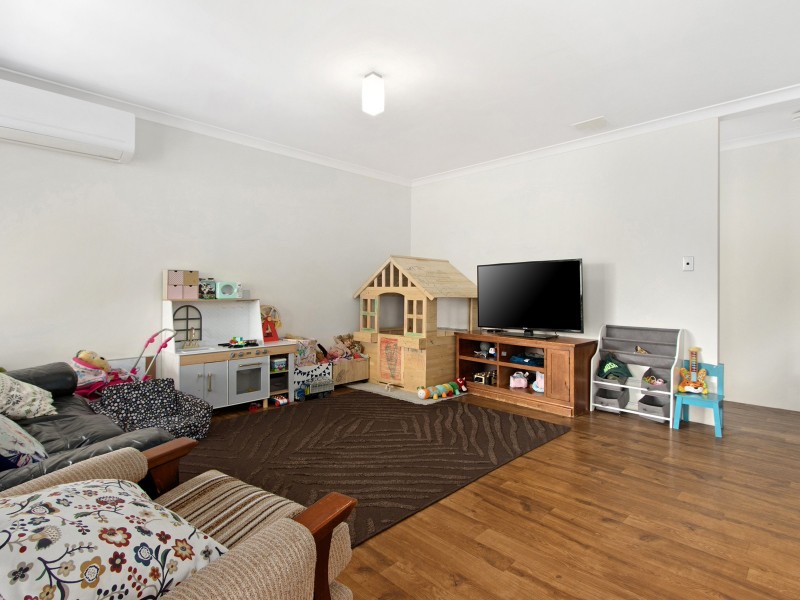 216 Runnymede Gate, Leda WA 6170