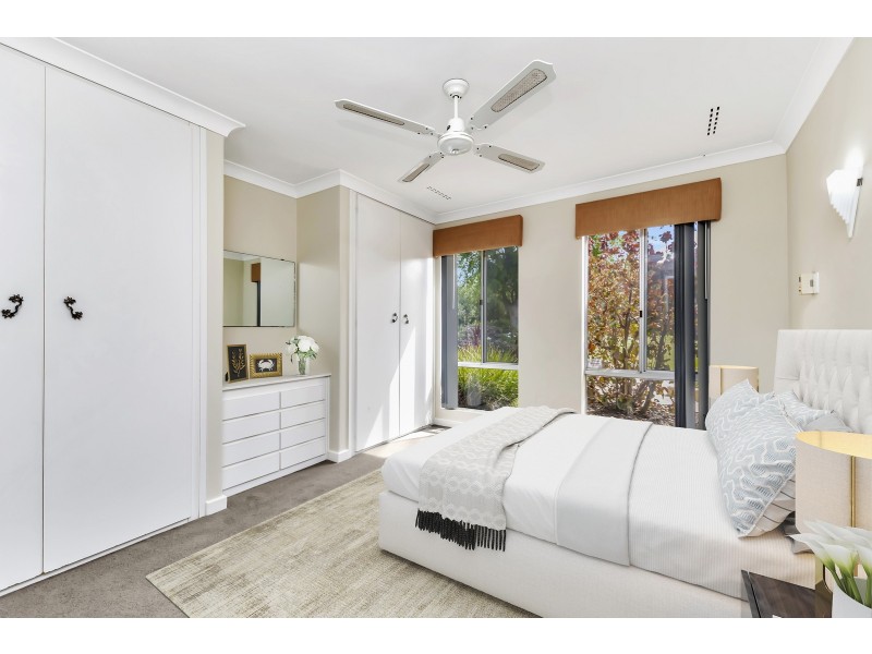 11 Carina Circle, Halls Head WA 6210