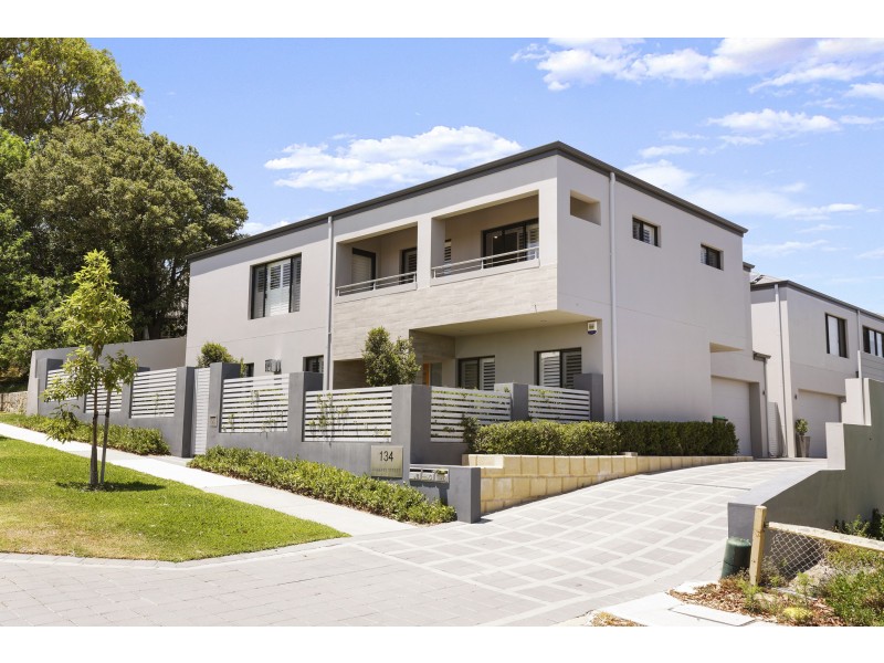 134D Roberts Street, Joondanna WA 6060