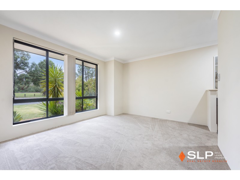 28 Nambi Parkway, Banksia Grove WA 6031