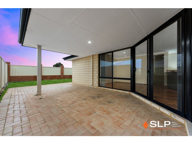 28 Nambi Parkway, Banksia Grove WA 6031