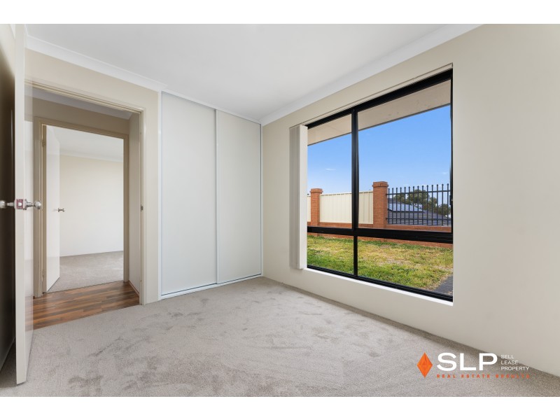 28 Nambi Parkway, Banksia Grove WA 6031