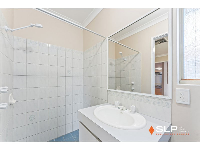 18 Canopy Court, Banksia Grove WA 6031