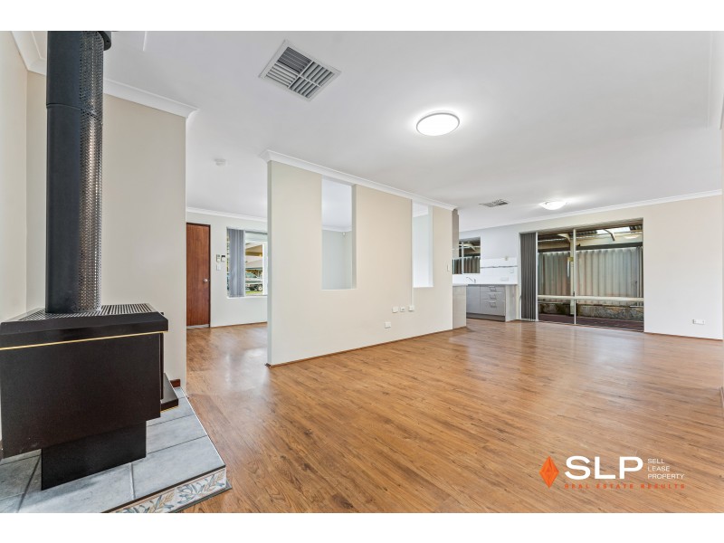 18 Canopy Court, Banksia Grove WA 6031