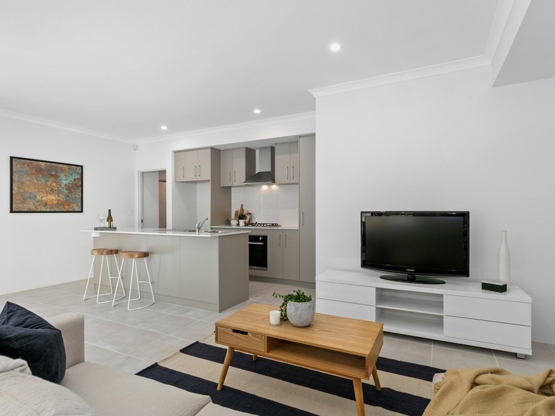 67 Grand Paradiso Parade, Merriwa WA 6030