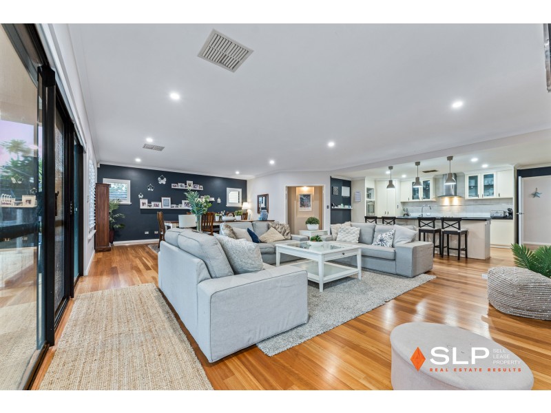 6 Tunis Court, Mindarie WA 6030