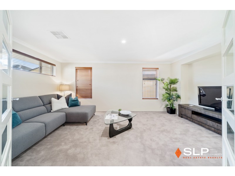 74 Sundowner Meander, Banksia Grove WA 6031