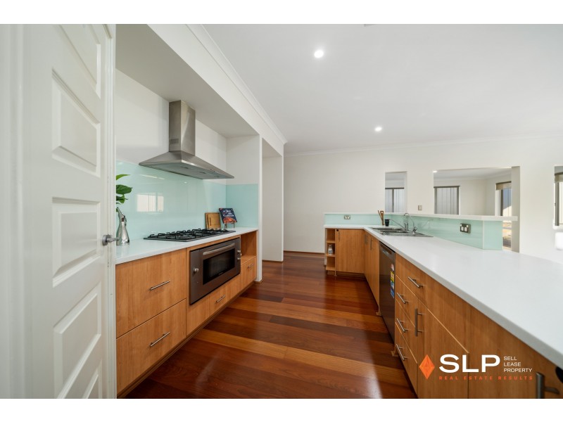 74 Sundowner Meander, Banksia Grove WA 6031