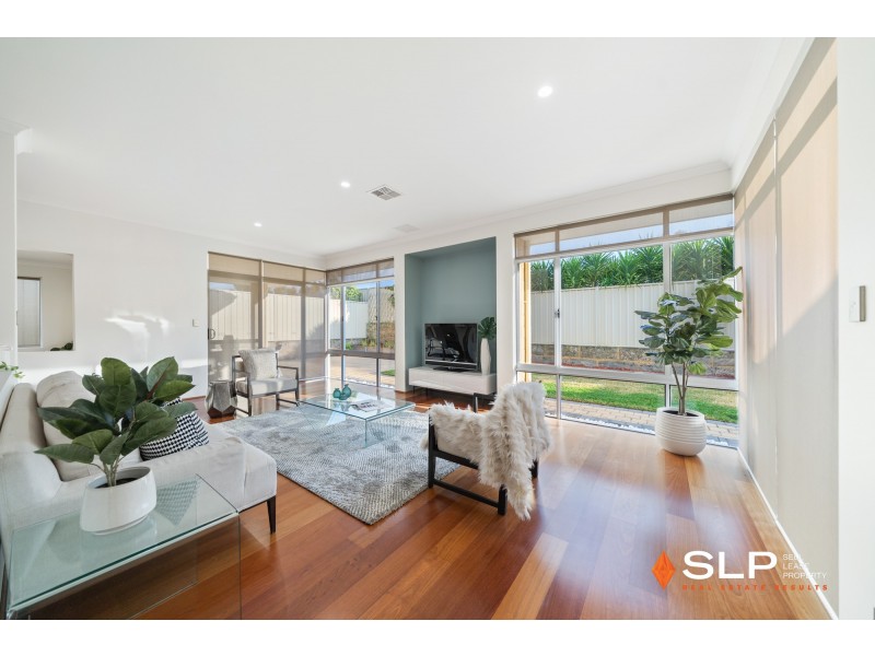 74 Sundowner Meander, Banksia Grove WA 6031