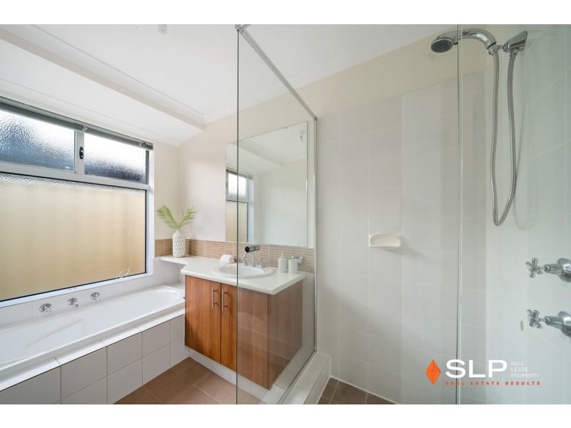 74 Sundowner Meander, Banksia Grove WA 6031