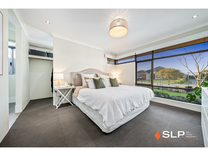 9 Leschenault Loop, Banksia Grove WA 6031