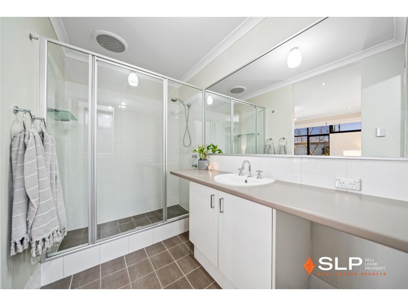 9 Leschenault Loop, Banksia Grove WA 6031