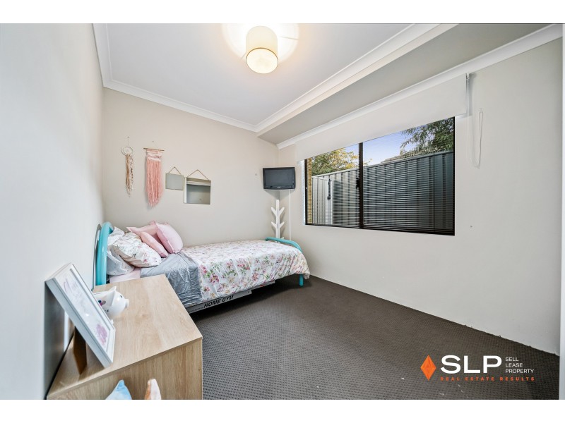 9 Leschenault Loop, Banksia Grove WA 6031