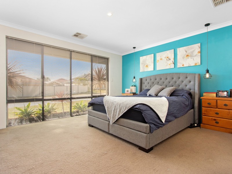 15 McCallum Parkway, Bertram WA 6167