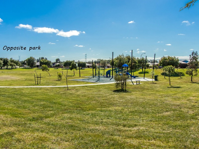 15 McCallum Parkway, Bertram WA 6167