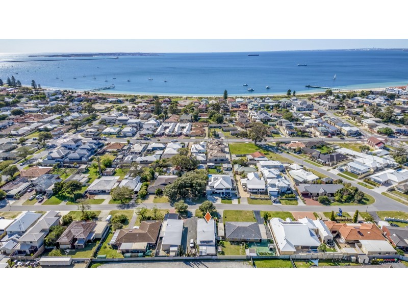 4/31 George Street, Rockingham WA 6168