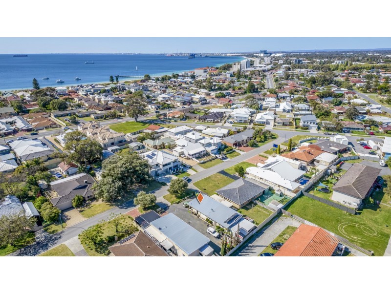 4/31 George Street, Rockingham WA 6168