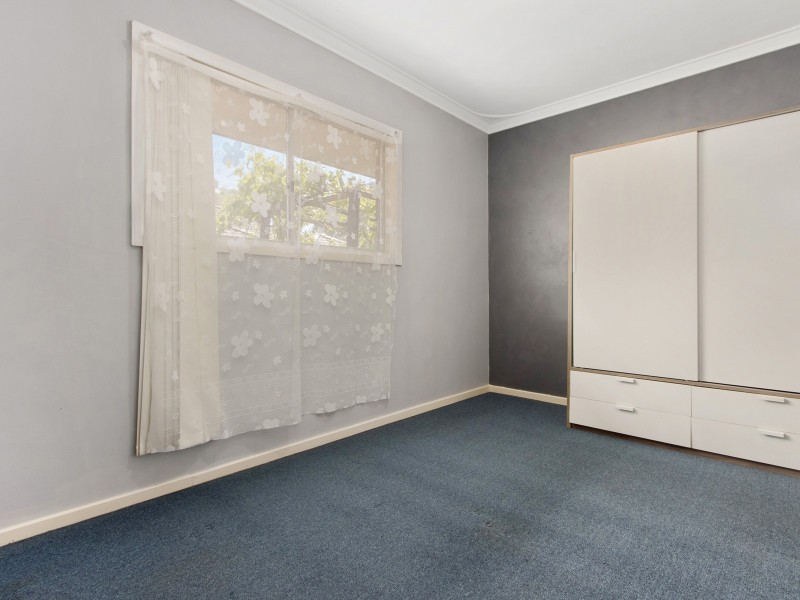 1/4 Brownell Place, Medina WA 6167