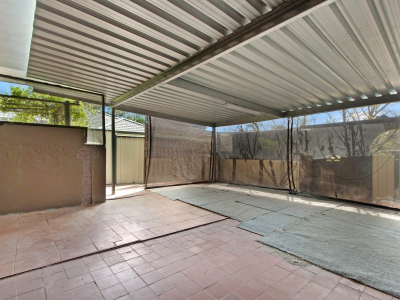 1/4 Brownell Place, Medina WA 6167