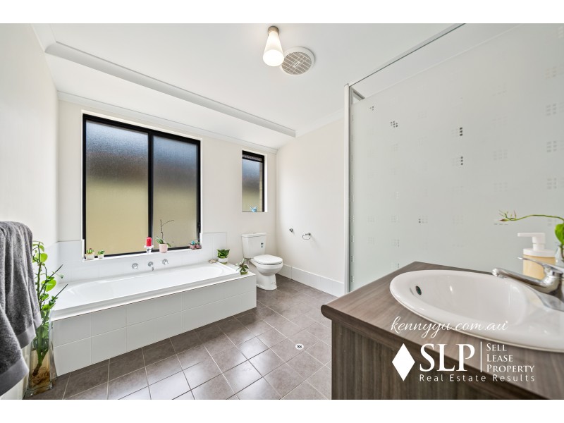 90 Macquarie Boulevard,, Hammond Park WA 6164