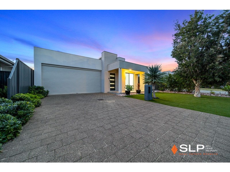 15 Mountain Street, Banksia Grove WA 6031