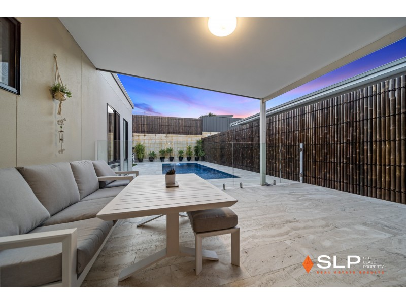 15 Mountain Street, Banksia Grove WA 6031