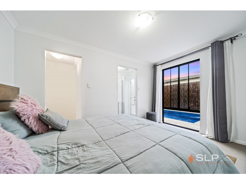 15 Mountain Street, Banksia Grove WA 6031