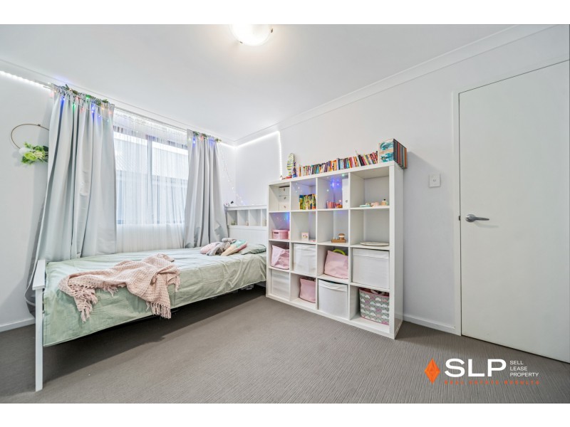 15 Mountain Street, Banksia Grove WA 6031