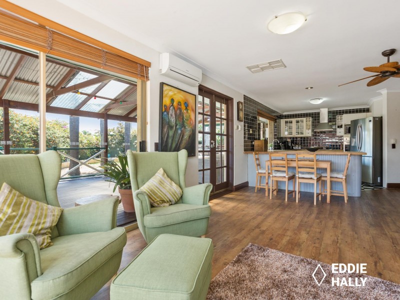 4 Curlew Way, Yangebup WA 6164