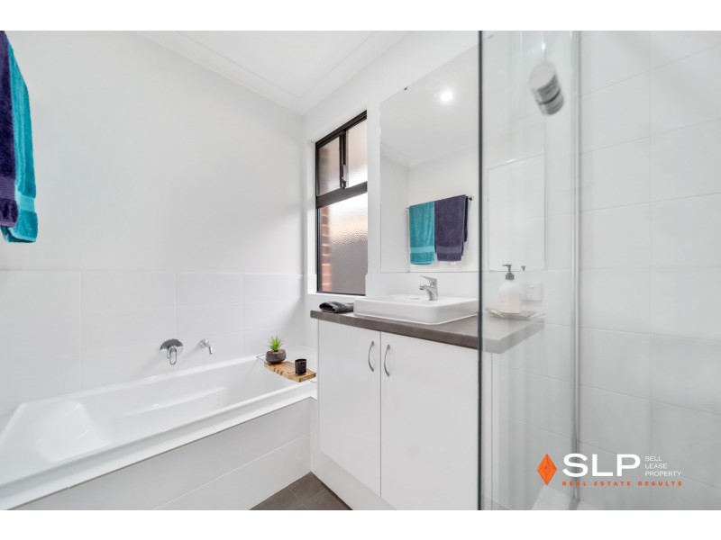 306 Grandis Boulevard, Banksia Grove WA 6031