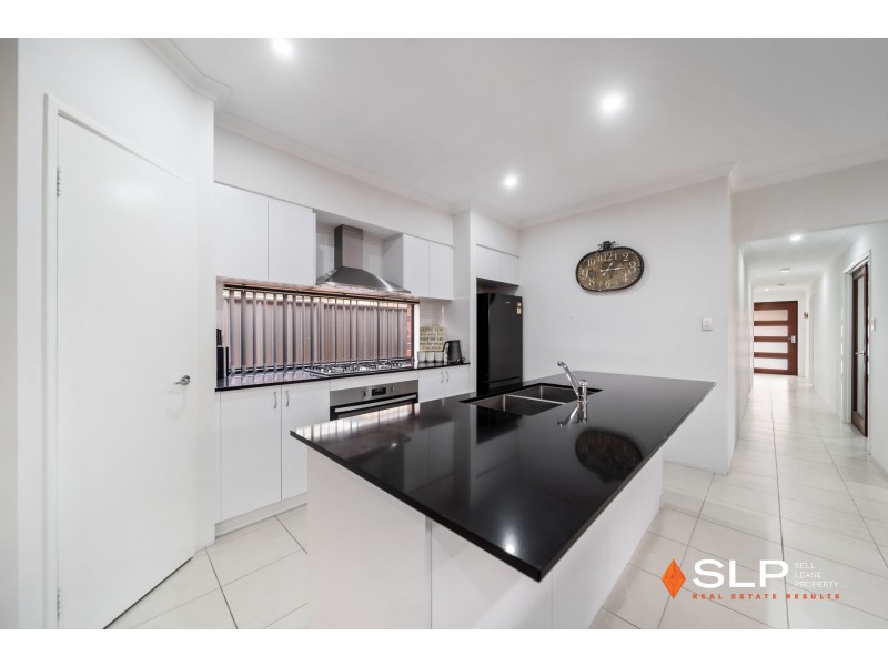 306 Grandis Boulevard, Banksia Grove WA 6031