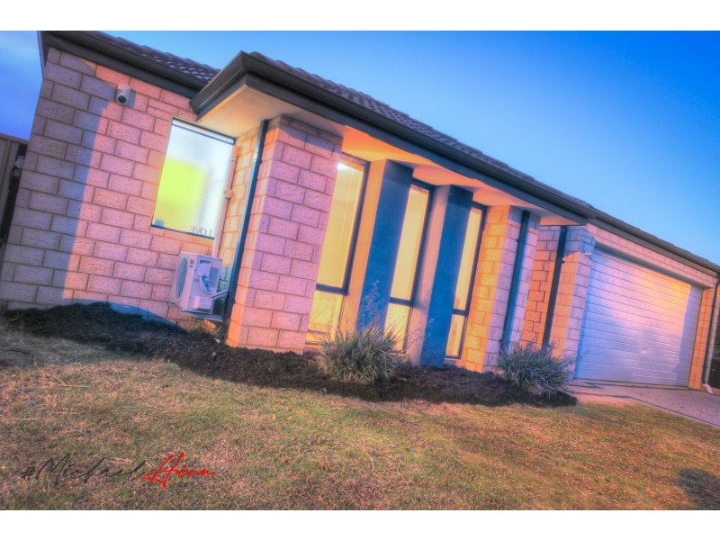 14 Hoypoy Gardens, Darch WA 6065