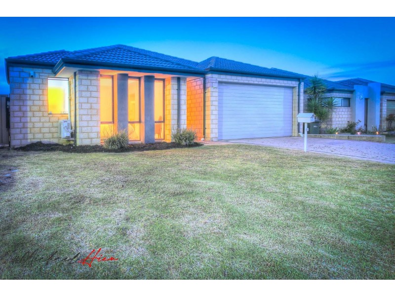 14 Hoypoy Gardens, Darch WA 6065