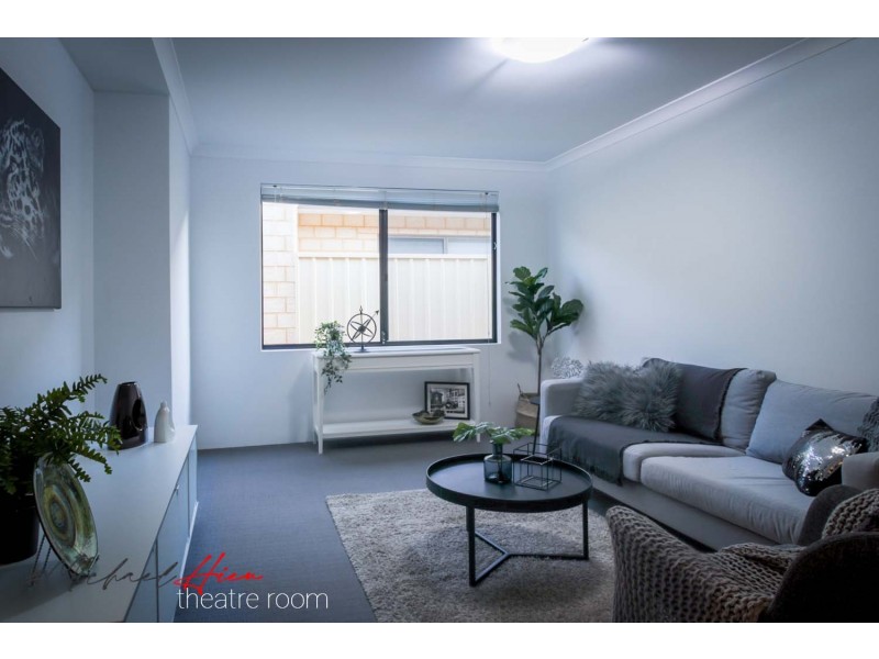 14 Hoypoy Gardens, Darch WA 6065