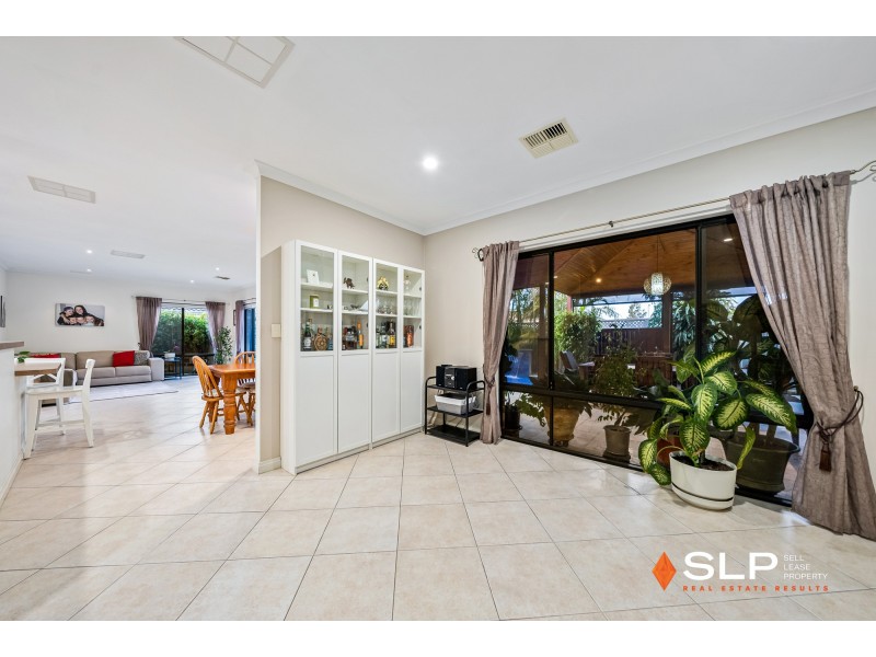 3 Eilyer Way, Carramar WA 6031