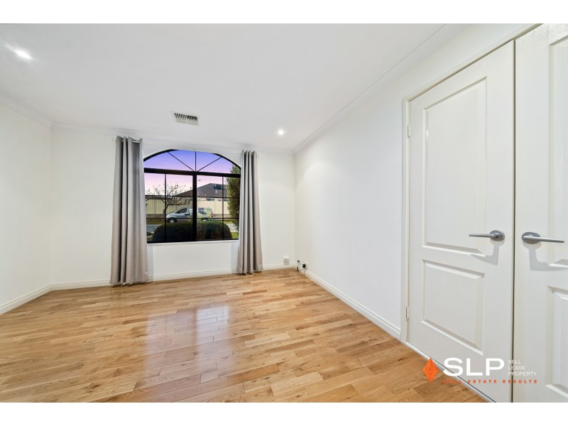 3 Eilyer Way, Carramar WA 6031