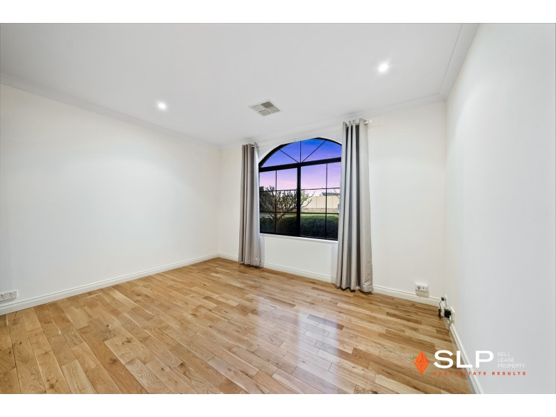 3 Eilyer Way, Carramar WA 6031