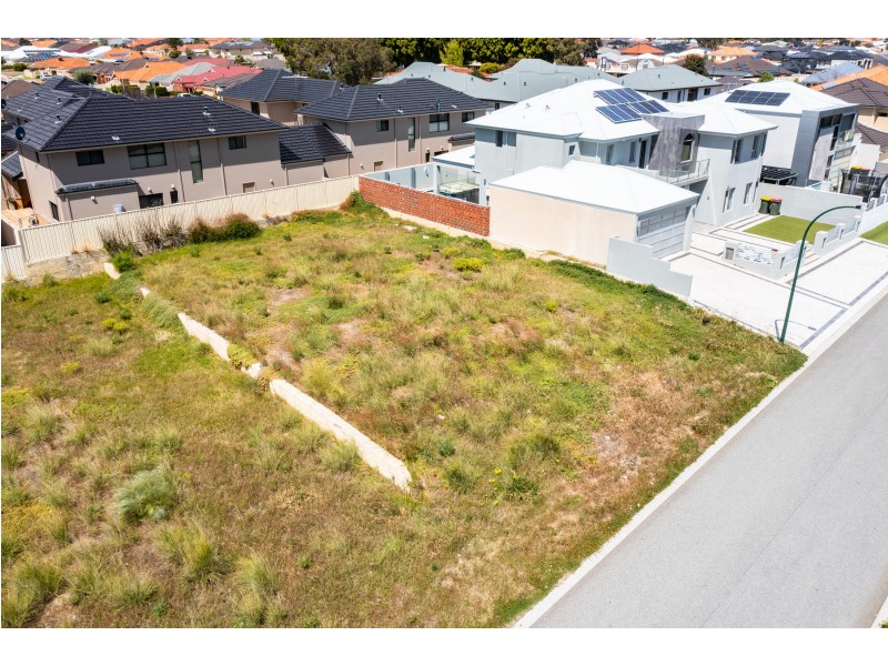 16 Cvitan Bend, Madeley WA 6065