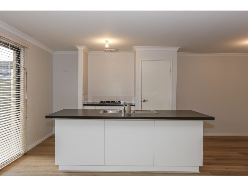 51 Sessilis Road, Banksia Grove WA 6031