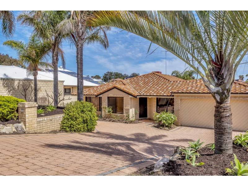 37 Carina Circle, Halls Head WA 6210