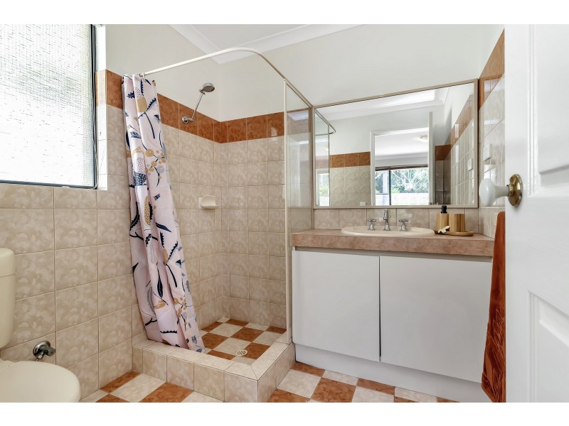 37 Carina Circle, Halls Head WA 6210