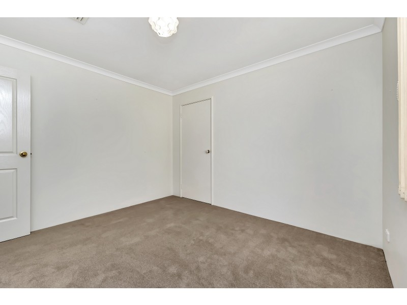 37 Carina Circle, Halls Head WA 6210