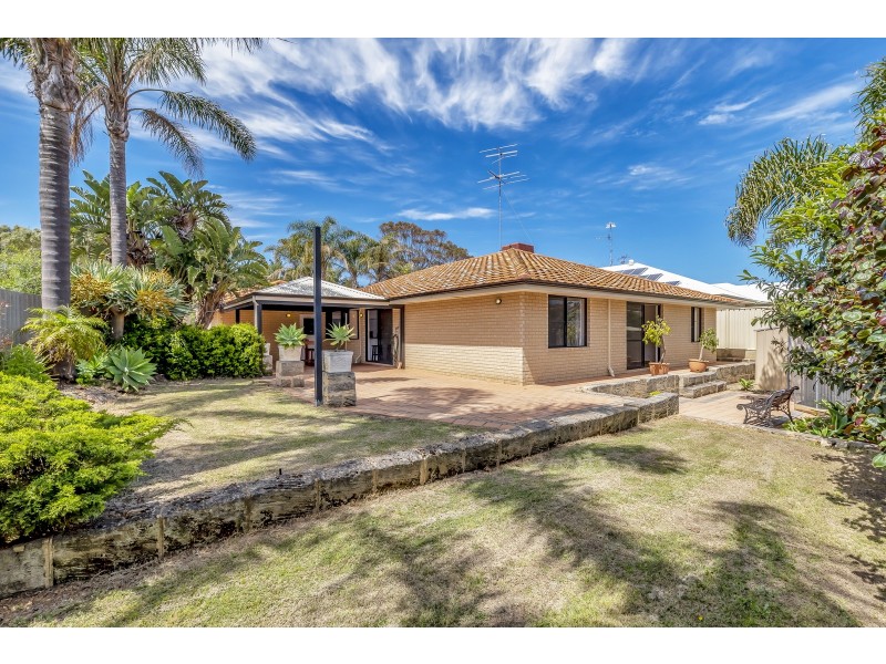 37 Carina Circle, Halls Head WA 6210