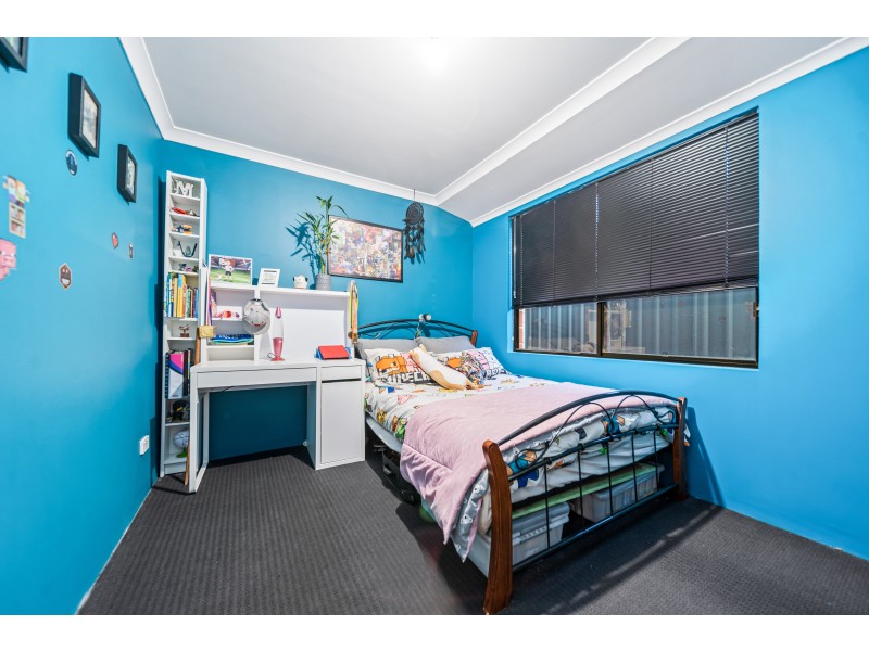 33 Willard Circuit, Banksia Grove WA 6031