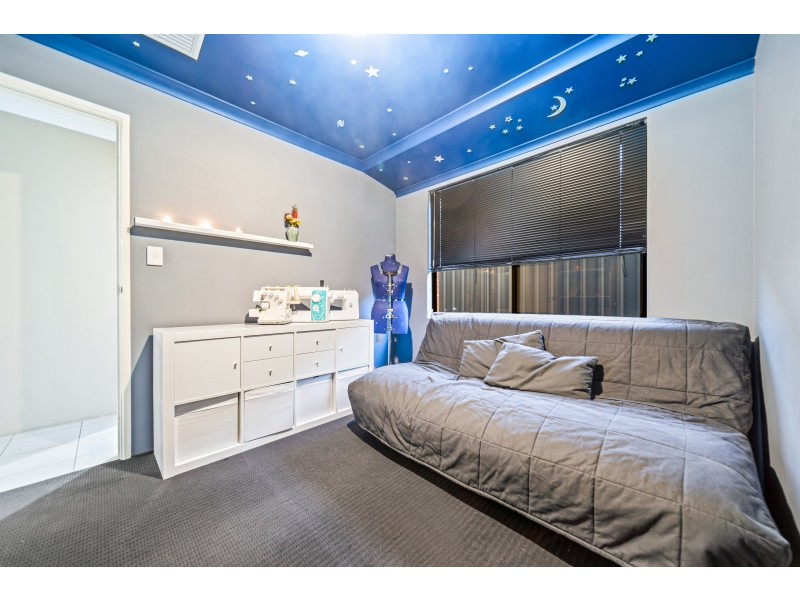 33 Willard Circuit, Banksia Grove WA 6031