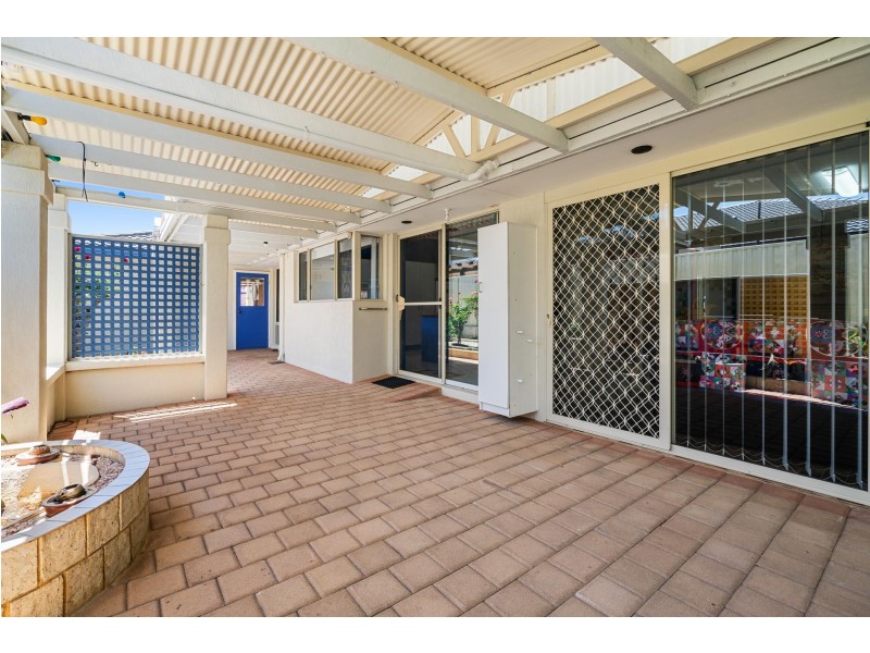 44 Deller Drive, Bibra Lake WA 6163