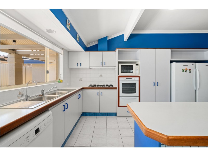 44 Deller Drive, Bibra Lake WA 6163