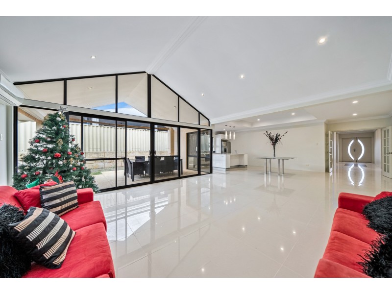 7 Fedamore Approach, Ridgewood WA 6030