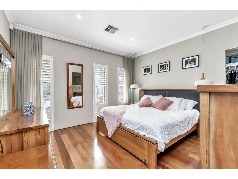 14 Tallering Way, Golden Bay WA 6174